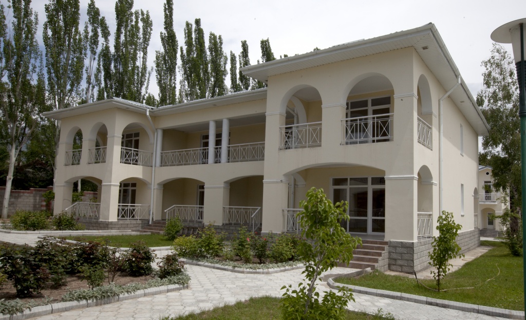 family-apartment.jpg